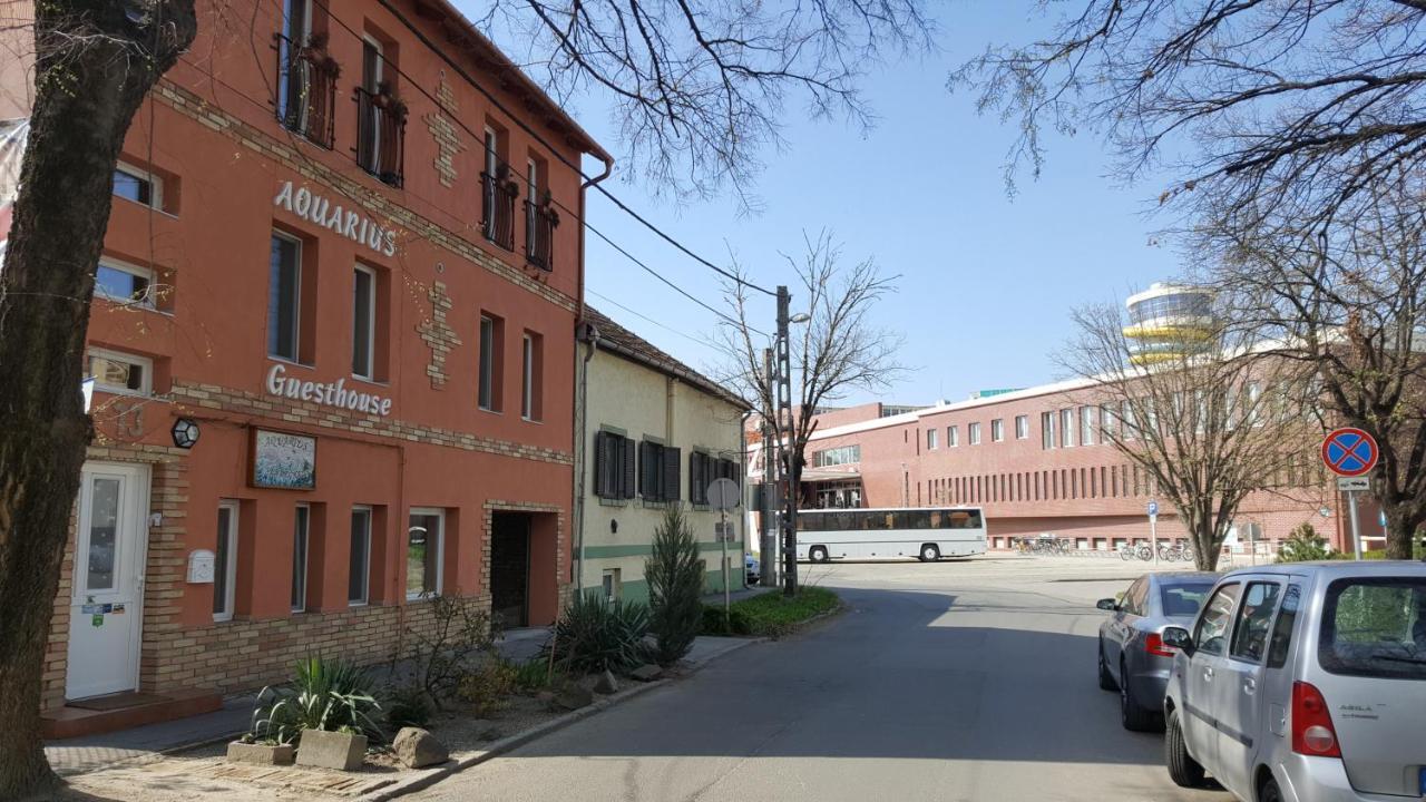 Aquarius Vendégház Szeged Esterno foto