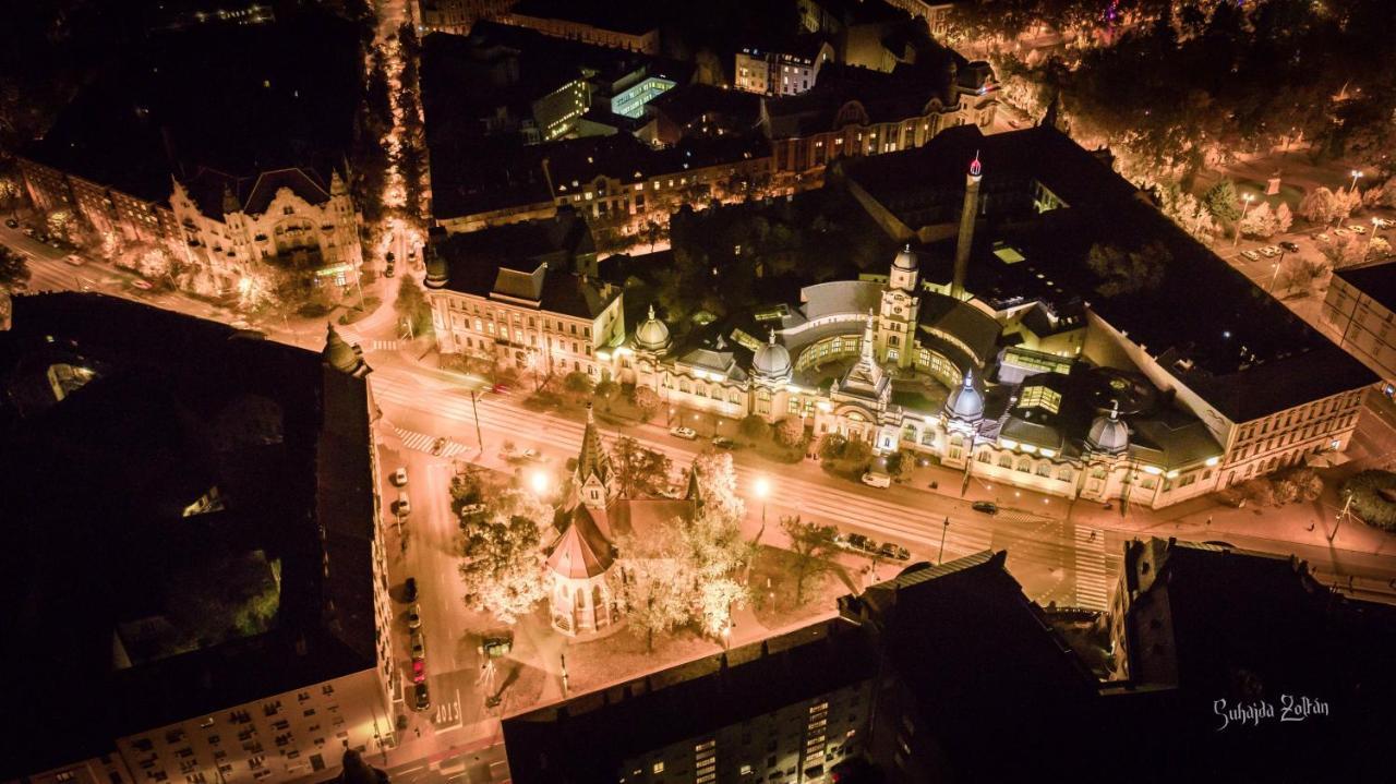 Aquarius Vendégház Szeged Esterno foto